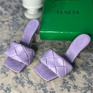 Lilac Bottega Veneta leather sandals